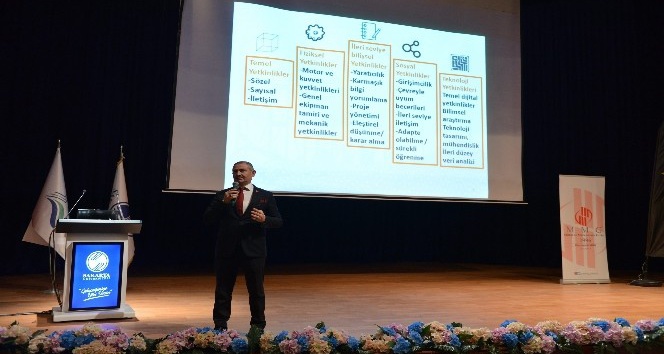 SAÜ’de, ‘Zirveye Yolculuk’ adlı konferans düzenlendi