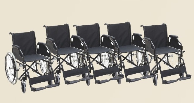 Van Büyükşehir Belediyesinden 5 engelli vatandaşa tekerlekli sandalye