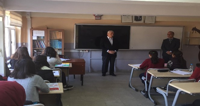 Başkan Yıldırım, öğrencilere tecrübelerini paylaştı