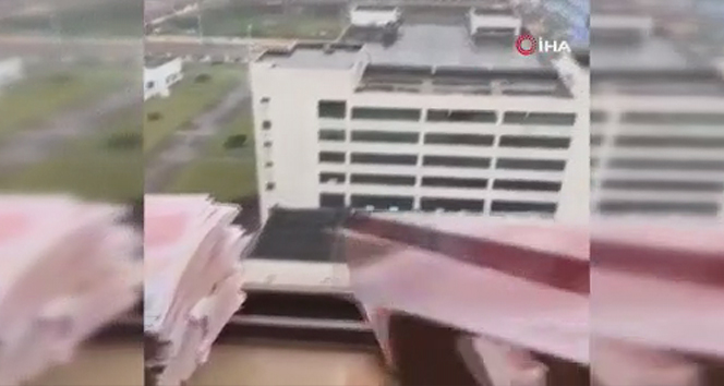 Umutsuz Wuhanlılar paralarını uçak yapıp camdan attı