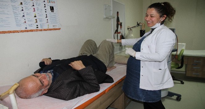 Felçli geldikleri hastaneden yürüyerek çıktılar