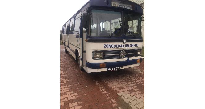 Zonguldak Kömürspor antrenmana 1960 model otobüsle gitti