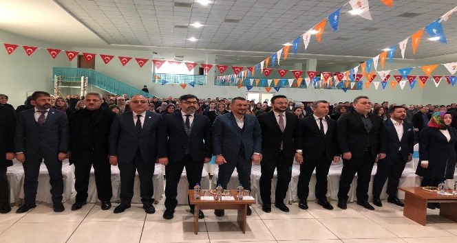 AK Parti’de 3 ilçede kongre yapıldı