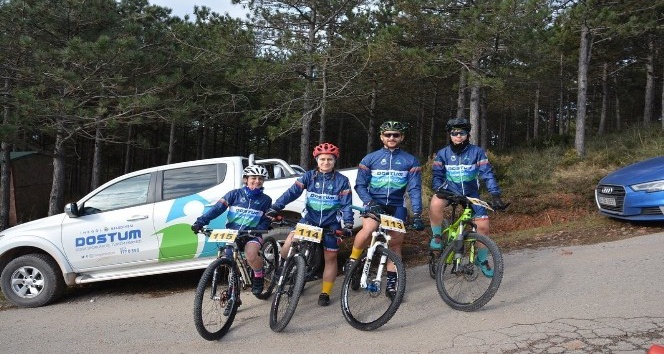 Belediyespor bisiklet takımı dört dörtlük