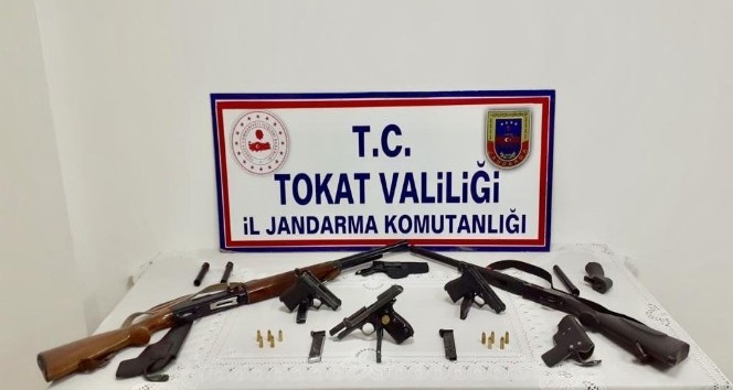 Tokat’ta silah kaçakçılığı yapan 3 kişi yakalandı