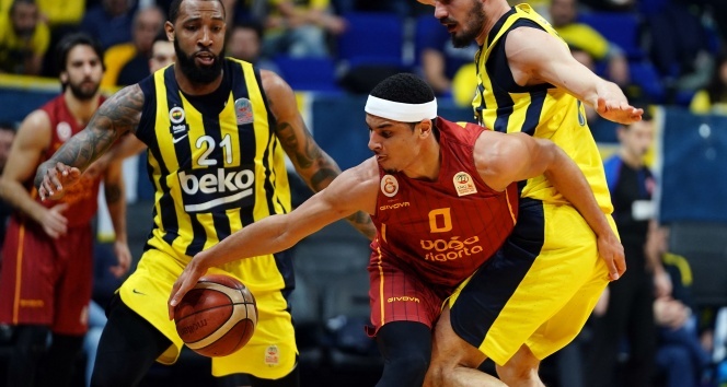 Potada derbi Galatasaray'ın