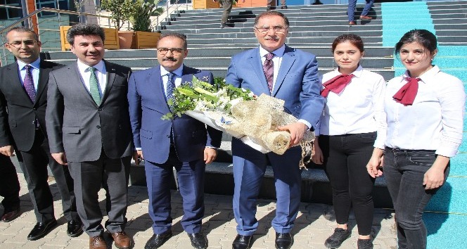 Üniversite de "28 Şubat’tan 2023 Türkiye’sine" konulu konferans