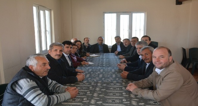 Yunusemre vatandaşın sorunlarını yerinde dinledi