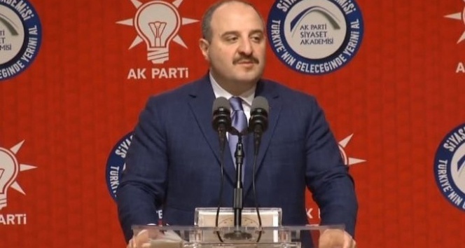 Bakan Varank: &quot;Türkiye’de yapılamaz denilenler yapıldı, hayal görülenler gerçeğe döndü&quot;