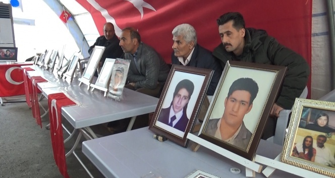 HDP önündeki evlat nöbeti 179&#039;uncu gününde