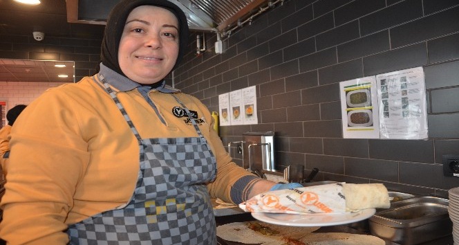 Dedeli: "Ünye’de müşteriler bizi kucakladı"