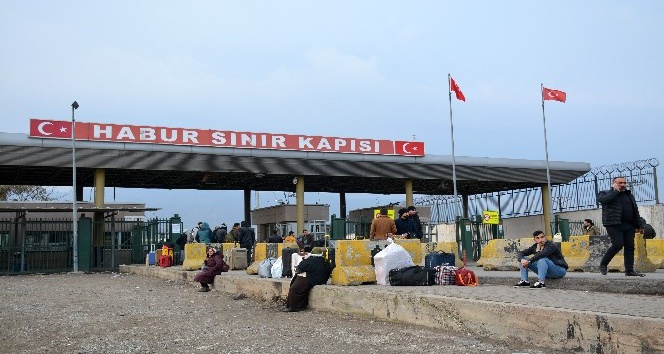 Habur Sınır Kapısı’nın giriş ve çıkışlara kapatılması