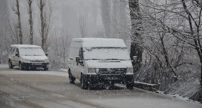 Şırnak’ta kar yağışı hayatı olumsuz etkiledi