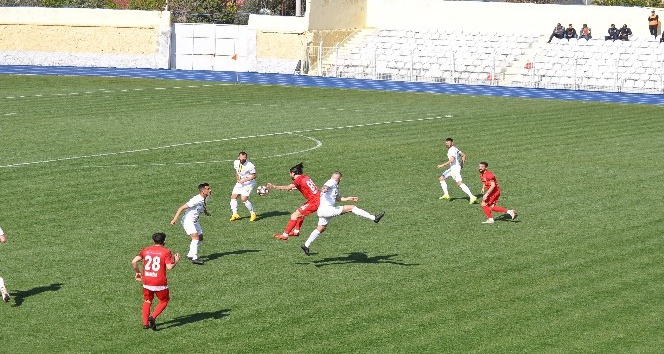TFF 3. Lig: Osmaniyespor FK: 2 - Batman Petrolspor: 1