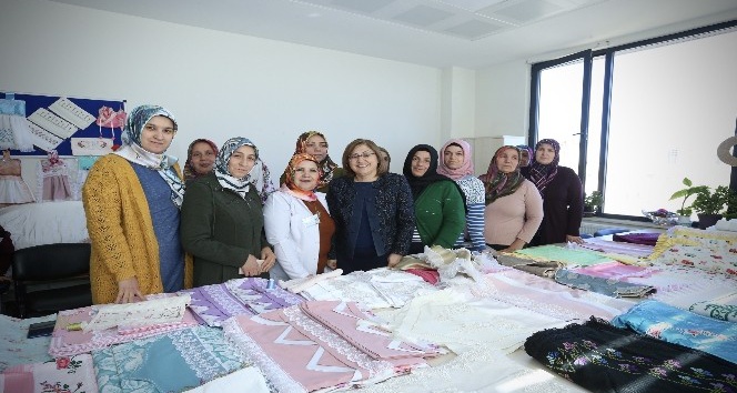 Başkan Şahin’den Beykent Gasmek Fatih Sultan Mehmet Eğitim Akademisi’ne ziyaret