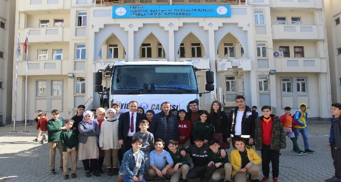 Bingöllü öğrencilerden deprem bölgesi Elazığ’a destek