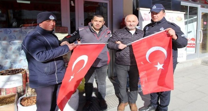 Bayburt Türk bayrakları ile donatılıyor
