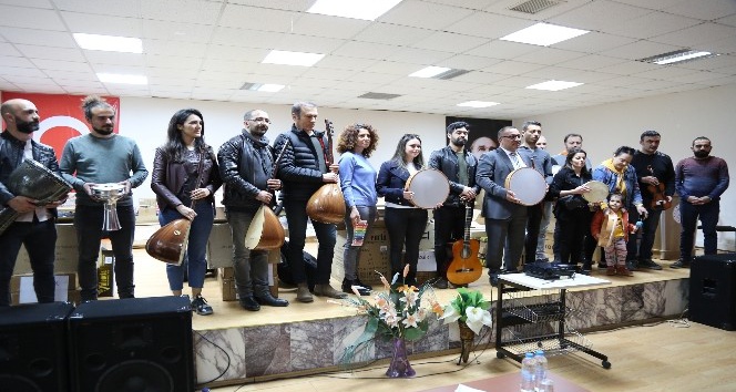 Tunceli’de okullara müzik atölyesi