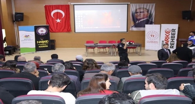 Mazıdağı’nda bağımlılıkla mücadele toplantısı yapıldı