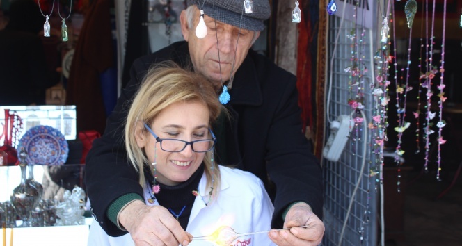 Babasının yarım asırlık mesleğine kızı sahip çıktı