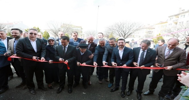 Hayırsever Dirikoç ailesi tarafından yaptırılan Aile Sağlık Merkezi açıldı