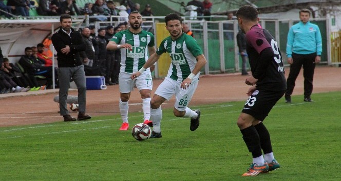 TFF 1. Lig: Giresunspor: 1 - Keçiörengücü: 0 (İlk yarı sonucu)