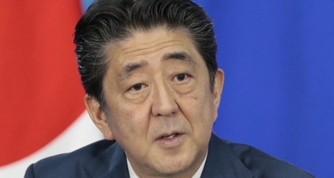 Japonya Başbakanı Abe&#039;ye karantina gündemde