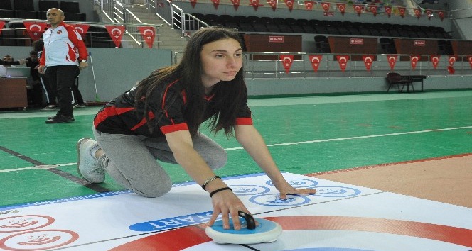 Trabzon’da Floor Curling sporuna ilgi artıyor
