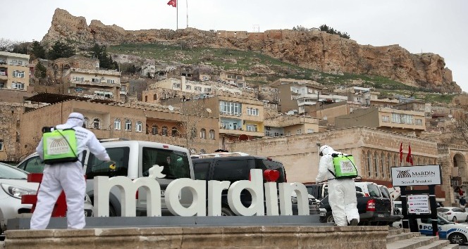 Mardin Büyükşehir Belediyesi dezenfekte çalışmalarına hız verdi