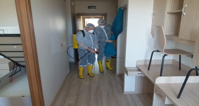 Uşak’taki KYK yurtları korona virüse karşı dezenfekte edildi