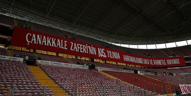 Galatasaray taraftarlarından Çanakkale pankartları