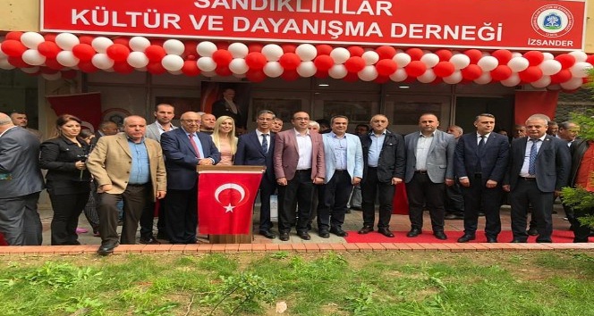 İzmir Sandıklılar Kültür ve Dayanışma Derneği’nin açılışı yapıldı