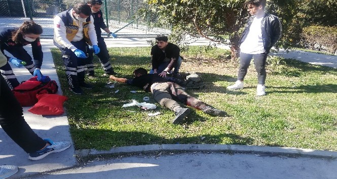 Beylikdüzü’nde parkta bıçaklı kavga: 1 yaralı