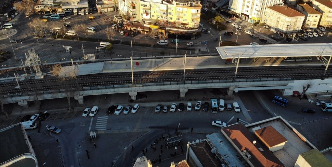 Boş kalan Marmaray istasyonları havadan görüntülendi