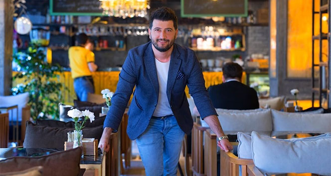 Ünlü mimar, sosyal medyadan 3 milyon euroluk iş aldı