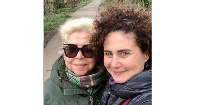 Ünlü oyuncu İngiltere'den Türkiye'ye son uçakla gelebildiğini söyledi