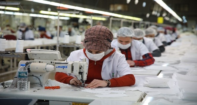 Tekstil firması günlük 3 milyon maske üretecek