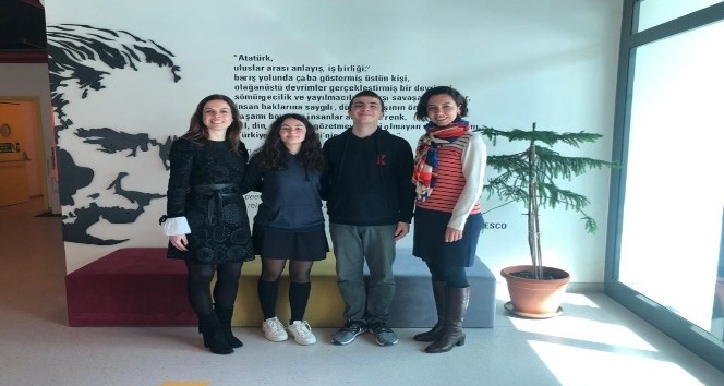 TED İzmir Kolejinden TÜBİTAK’ta büyük başarı