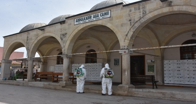 Ceyhan korona virüse karşı dezenfekte ediliyor