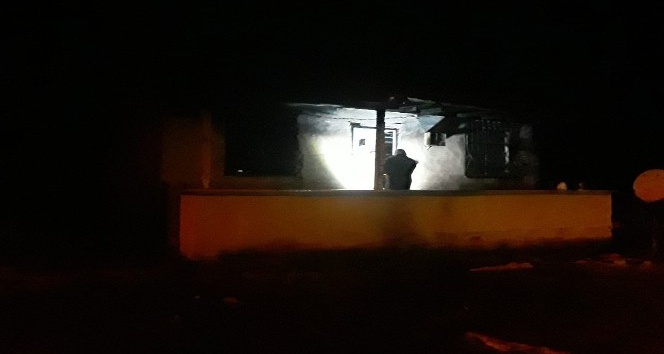Giresun’da ev yangını: 2 kişi yaralı olarak kurtarıldı