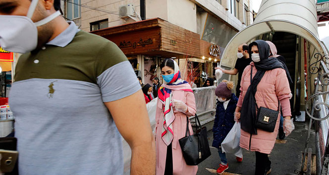 İran’da korona virüsünden ölenlerin sayısı 2 bin 77’ye yükseldi