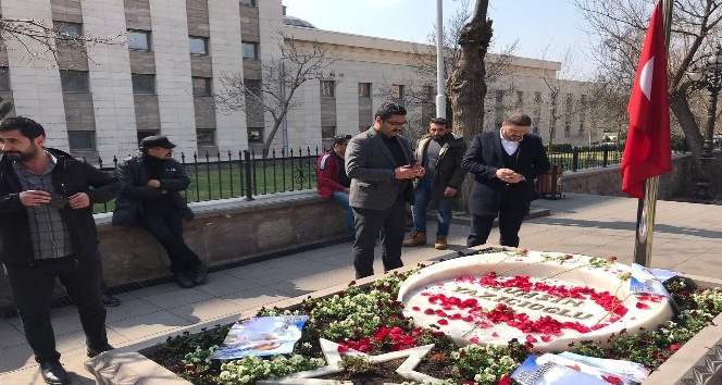 Muhsin Yazıcıoğlu vefatının 11. yılında kabri başında anıldı