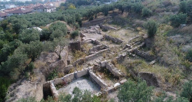 Antik kentin kalıntılarına saldırı