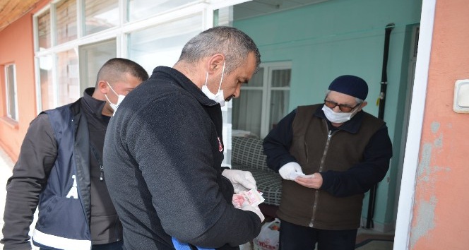 Bünyan Belediyesi yaşlılara şefkat elini uzatmaya devam ediyor