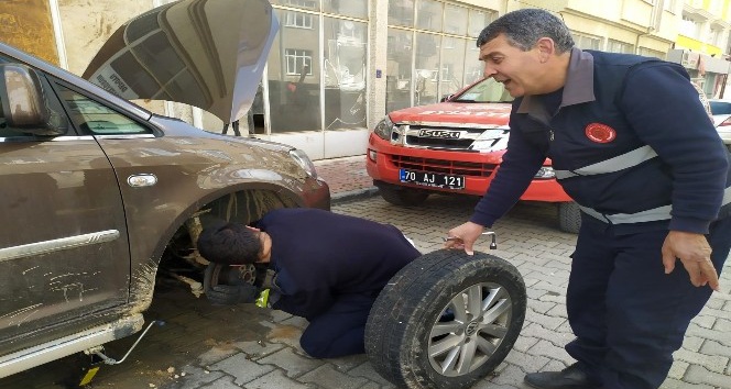 Karaman’da itfaiyeden kedi kurtarma operasyonu
