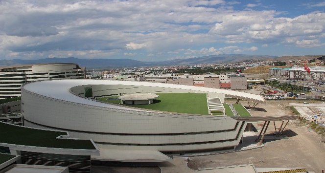 Açılışı henüz yapılmayan Erzurum Şehir Hastanesi korona virüs için teyakkuzda