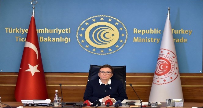 Bakan Pekcan: &quot;Bakü-Tiflis-Kars demiryolu 2 bin 500 ton kapasiteyle bütün ticaret dünyasının hizmetine açık&quot;