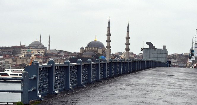 İstanbul’da sokaklar boş kaldı