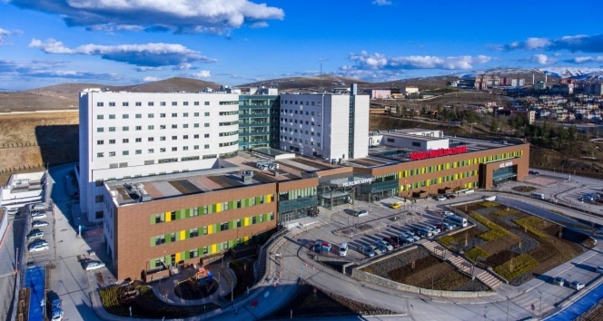 Yozgat Şehir Hastanesi korona virüs vakaları haricinde hasta kabulünü durdurdu