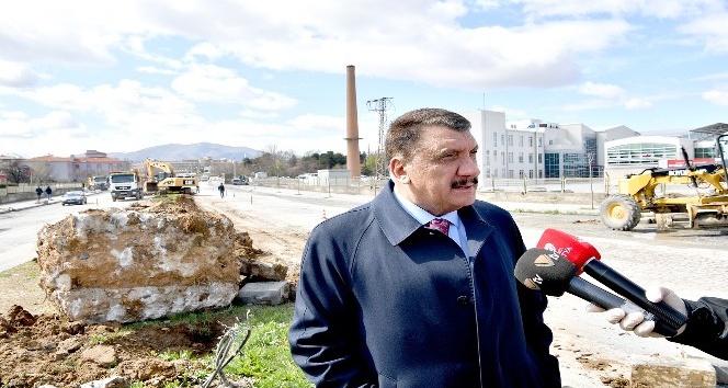 Başkan Gürkan, yol çalışmalarını inceledi